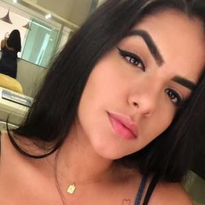 Meet your Posher, Samara